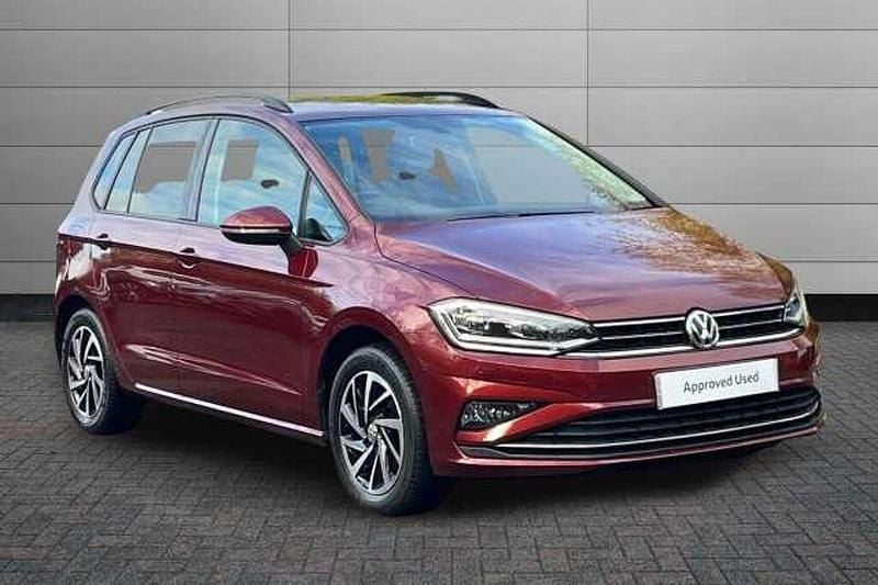 Used 2020 VW Golf VIII | £17,990 (Good price) - Image 1/4