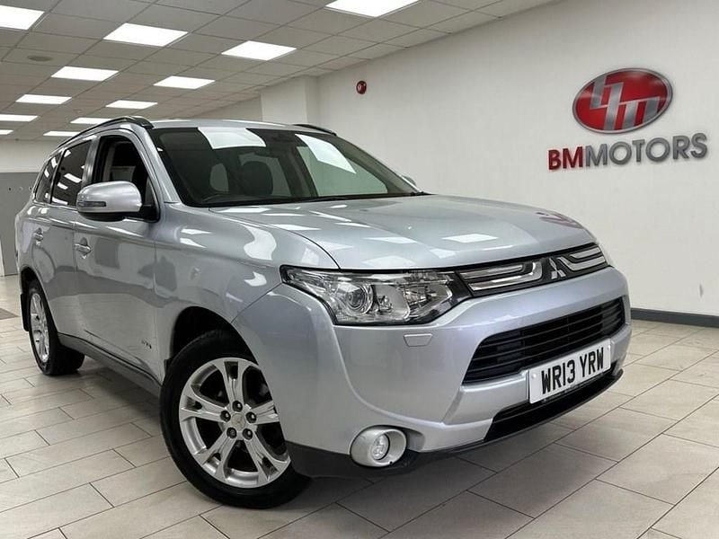 Silver Used 2013 Mitsubishi Outlander SUV | £4,495 (Fair price) - Image 1/4