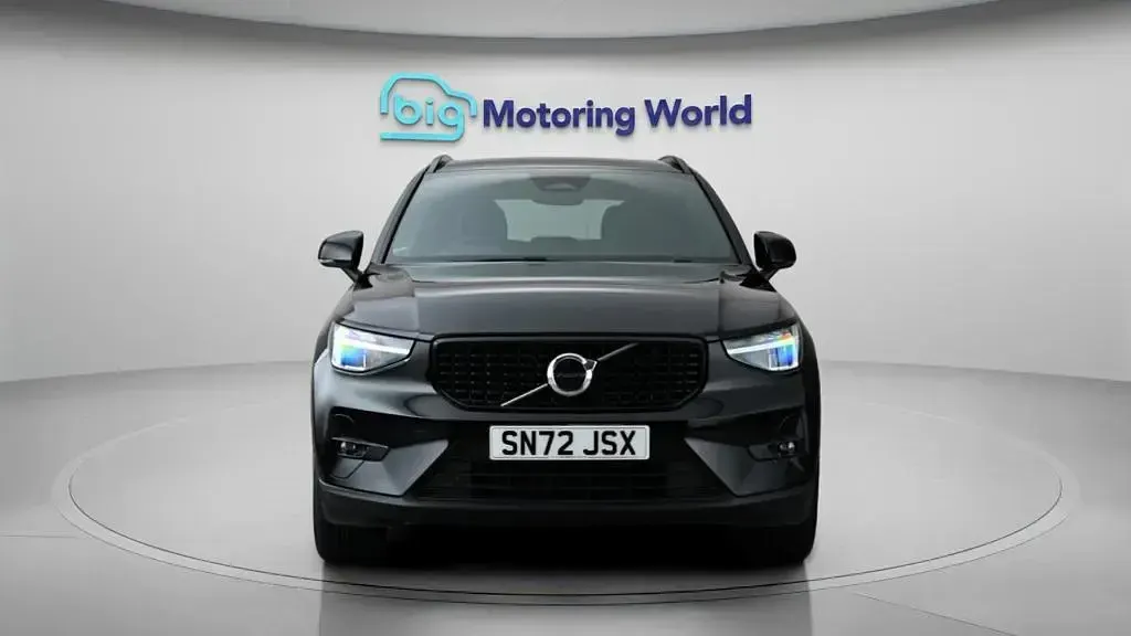 Used Volvo XC40 Plus 163 HP (119 kW) 2023 Black SUV