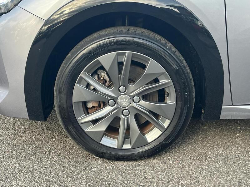 Used Peugeot e-208 Allure Premium 98 kW (134 HP) 2022 Grey Hatchback