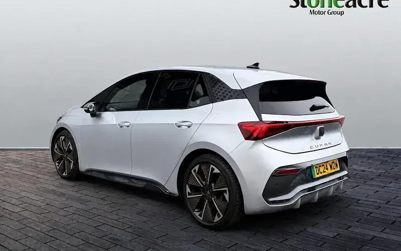 Used Cupra Born e-Boost 169 kW (231 HP) 2026 Silver Hatchback