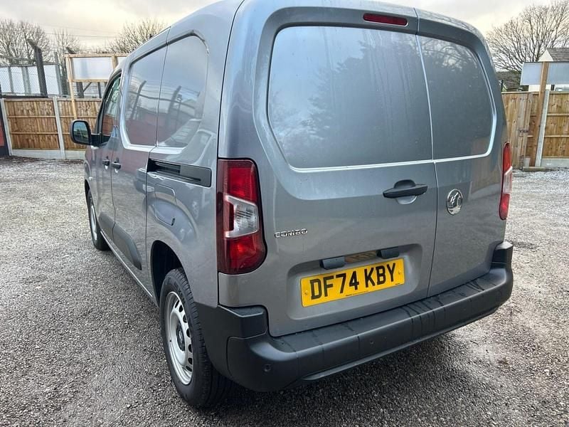 Used Vauxhall Combo S 100 HP (73 kW) 2025 Grey MPV