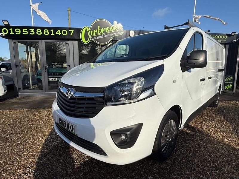 Used Vauxhall Vivaro Sportive 125 HP (91 kW) 2019 White MPV