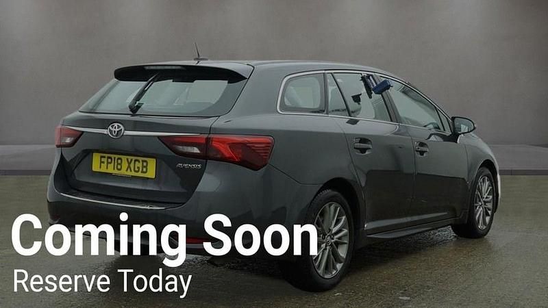 Used Toyota Avensis Business Edition 143 HP (105 kW) 2018 Grey Estate