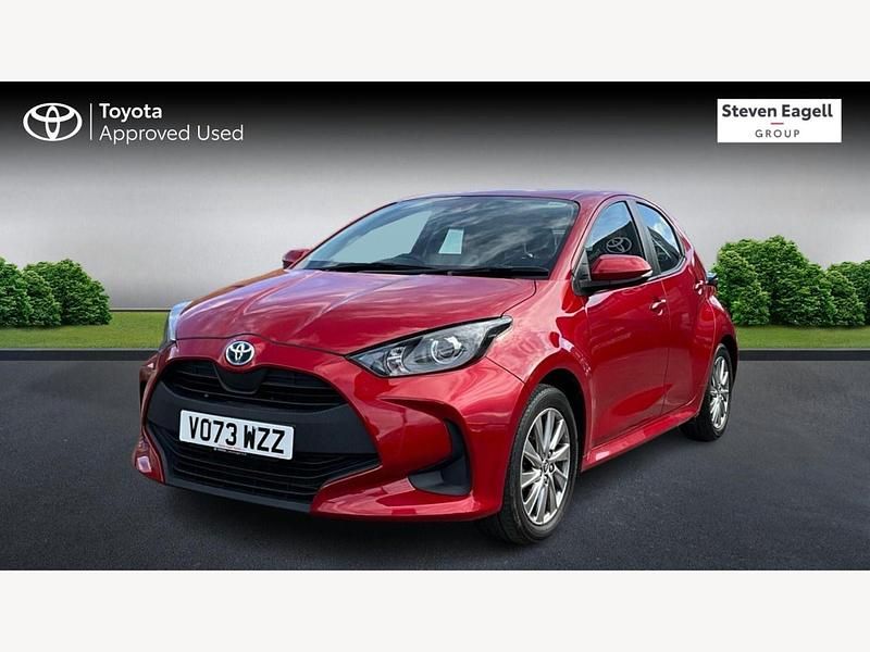 Used Toyota Yaris Hybrid 2023 Red Hatchback