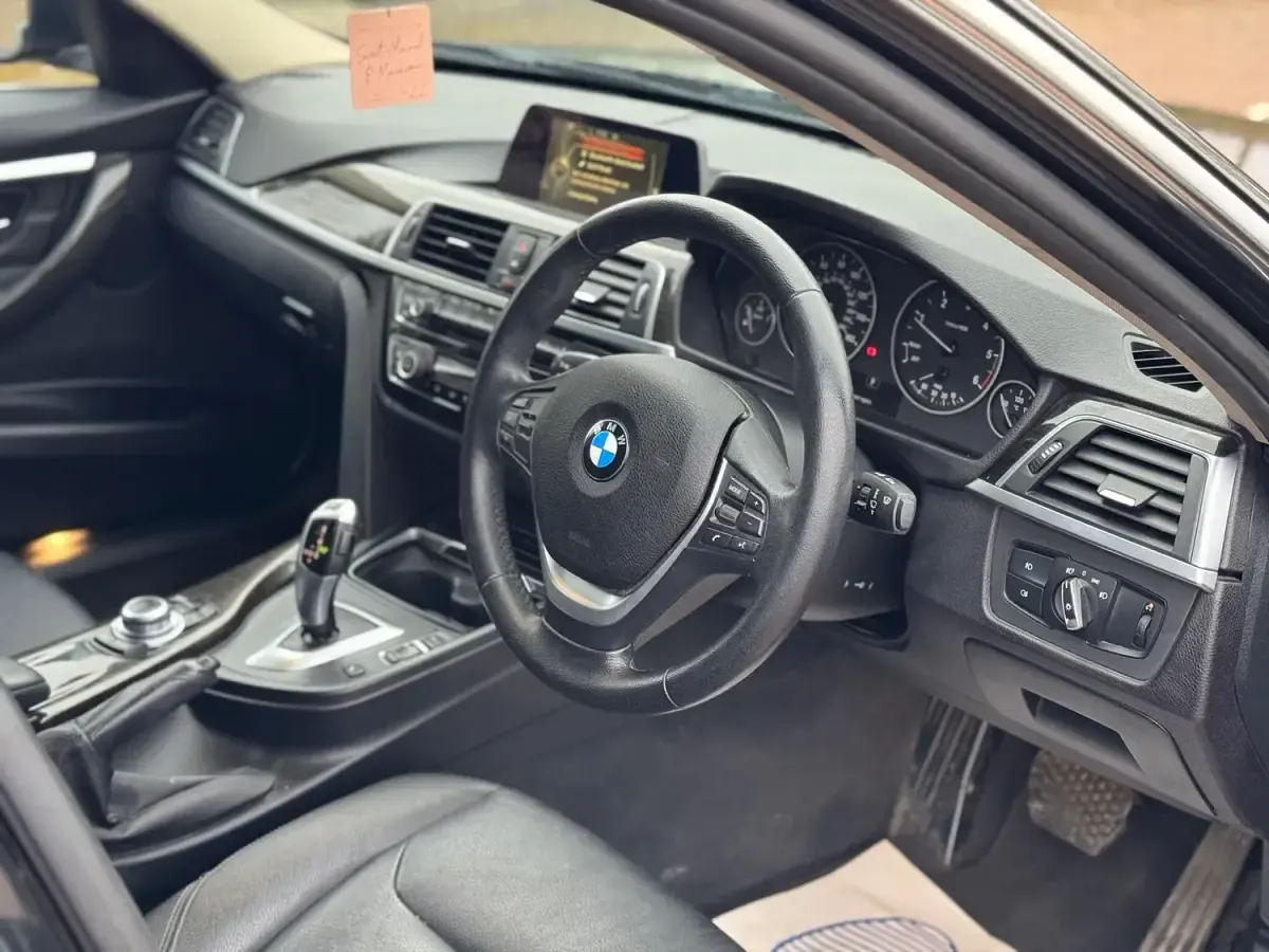 Used BMW 320 Luxury Line 2015 Black Estate