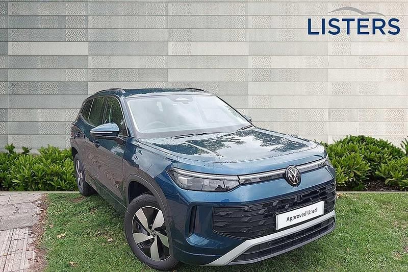 Blue New 2025 VW Touran Life MPV | £39,990 - Image 1/4