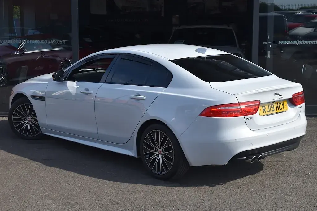 Used Jaguar XE S 180 HP (132 kW) 2019 Yulong white Sedan