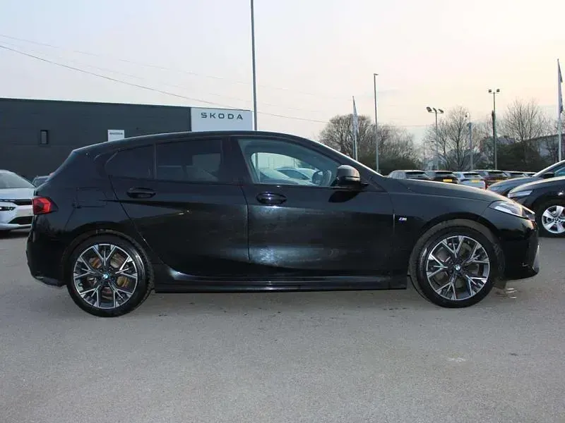 Used BMW 123 M Sport 215 HP (158 kW) 2025 Black Hatchback