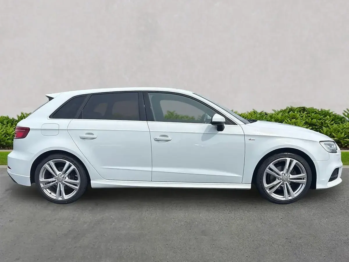 Used Audi A3 S-Line 116 HP (85 kW) 2018 White Sedan