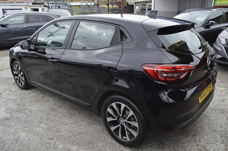 Used Renault Clio V Evolution 2023 Black Hatchback