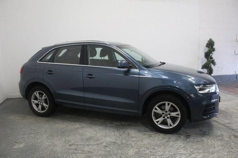 Usado Audi Q3 Performance 184 HP (135 kW) 2016 Azul SUV