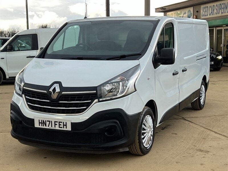 White Used 2021 Renault Trafic Business Van | £10,950 (Super price) - Image 1/4