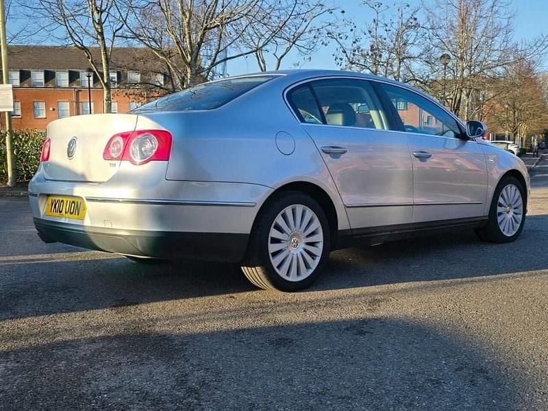 Used VW Passat Highline 110 HP (80 kW) 2010 Silver Sedan