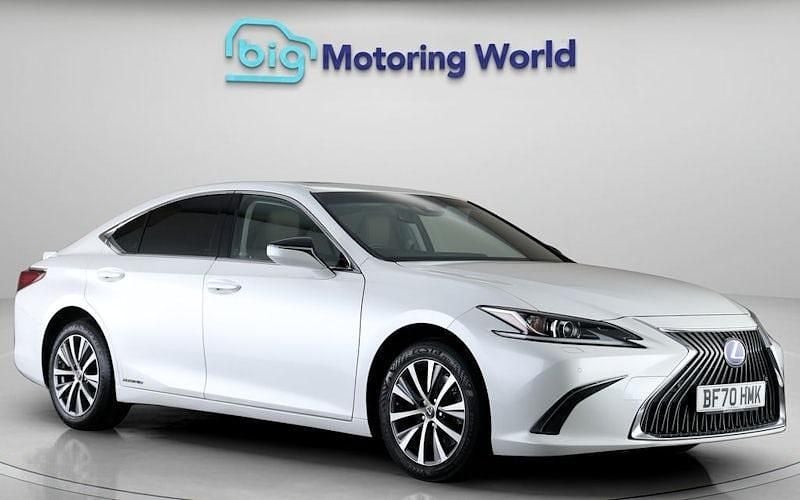 Used 2021 Lexus ES300H Sedan | £22,000 (Super price) - Image 1/4