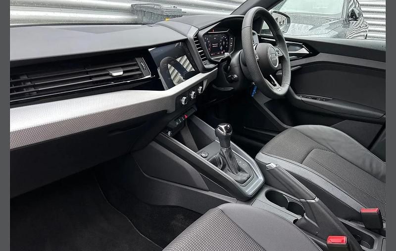 Used Audi A1 S-Line 147 HP (108 kW) 2025 Silver SUV