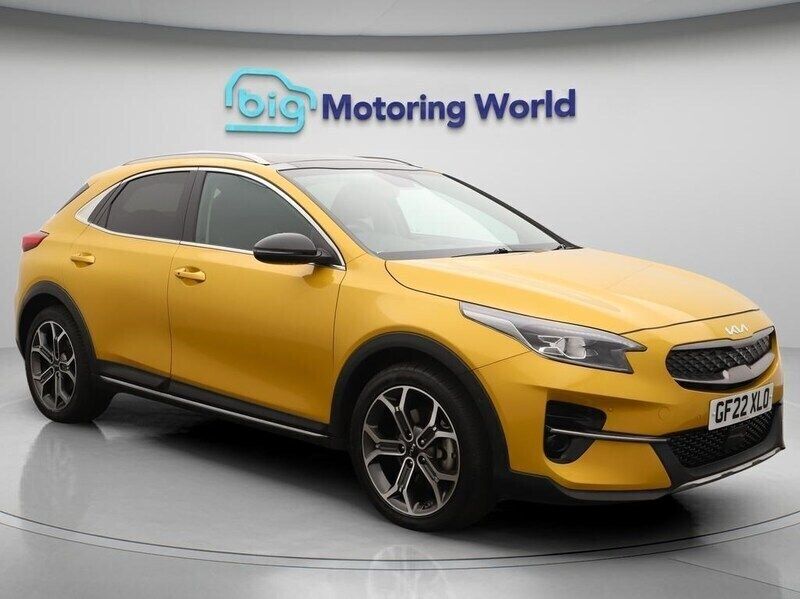 Yellow Used 2022 Kia XCeed 4 SUV | £17,000 (Good price) - Image 1/4