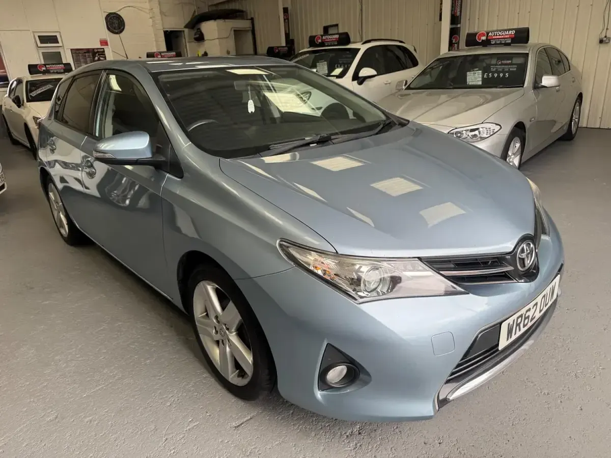 Used Toyota Auris Sport 2012 Blue Hatchback