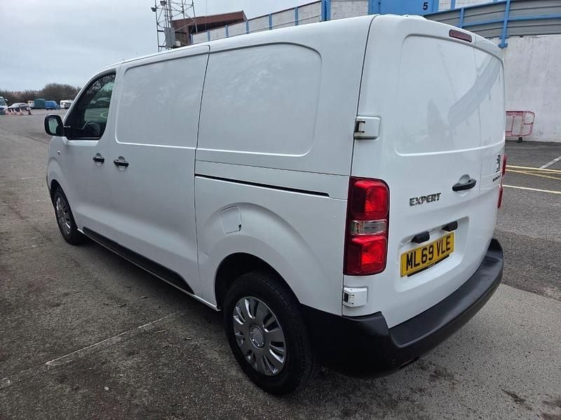 Used Peugeot Expert 2019 White Van