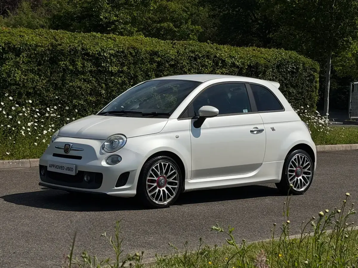 Used Abarth 500 135 HP (99 kW) 2010 White Hatchback