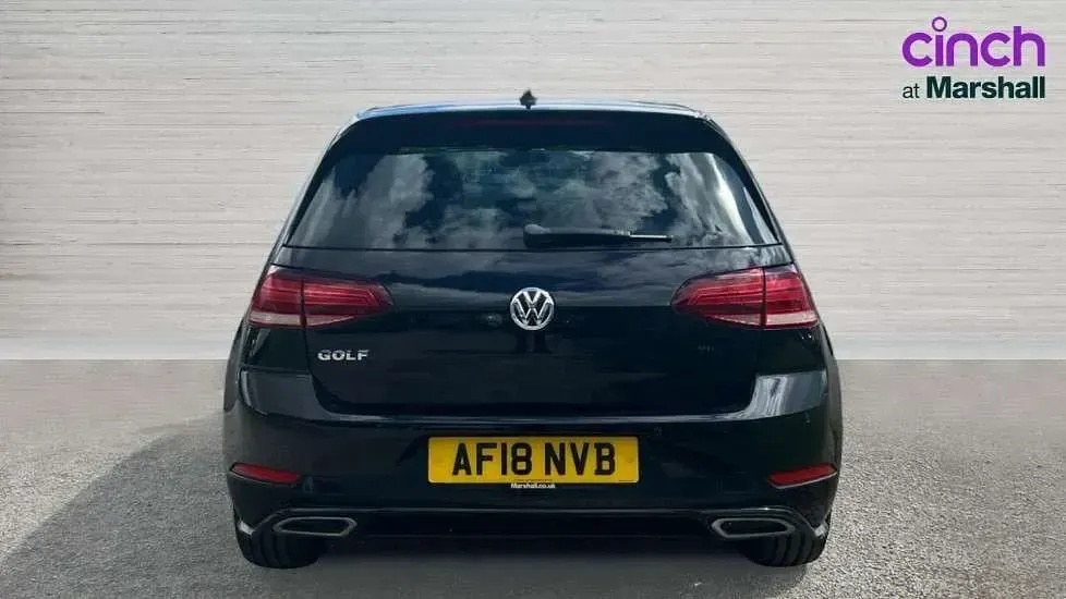 Używany VW Golf VII R-line 150 KM (110 kW) 2018 Czarny Hatchback