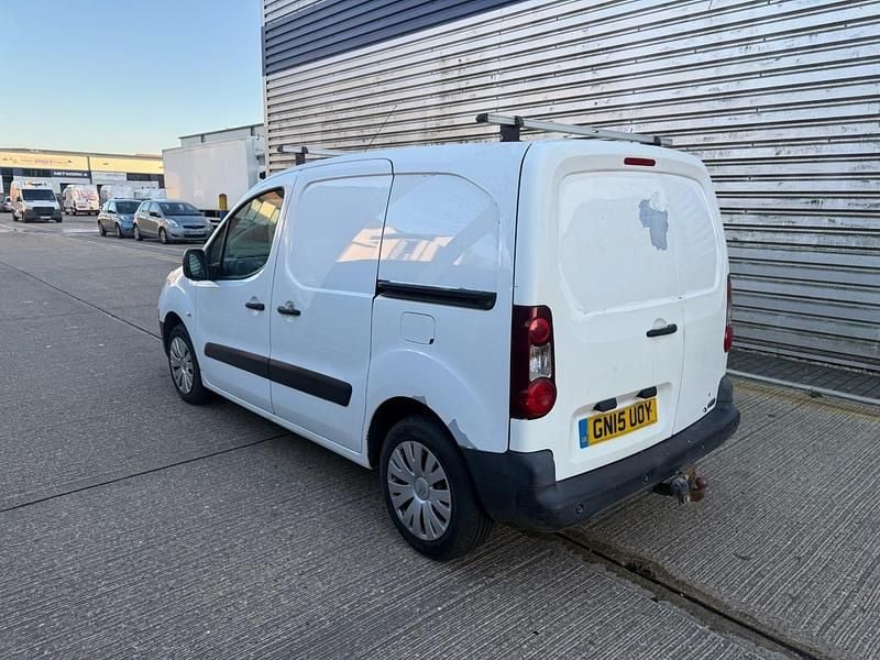 Used Citroën Berlingo 75 HP (55 kW) 2015 White MPV