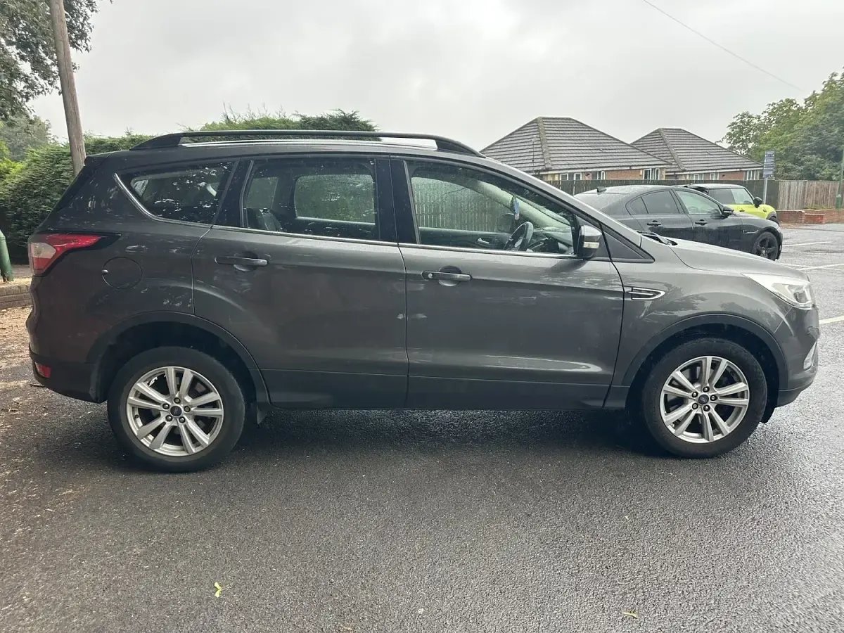 Used Ford Kuga Zetec 120 HP (88 kW) 2017 Grey SUV