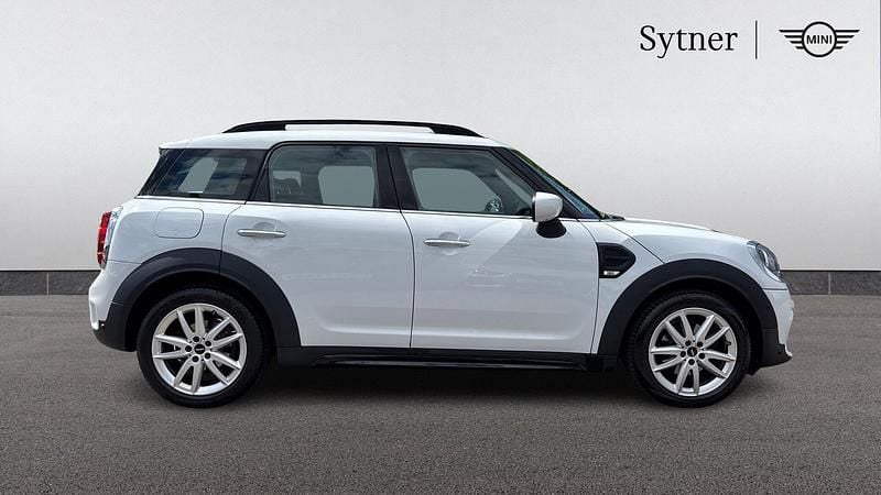 Used Mini Cooper Countryman Sport 136 HP (100 kW) 2019 White SUV