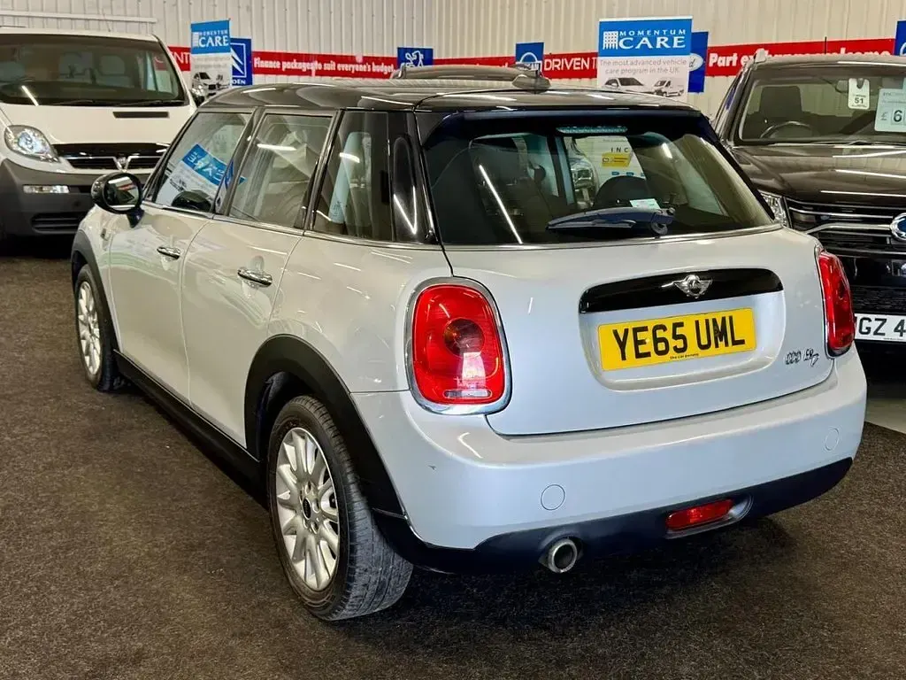 Used Mini Cooper D Hatch 116 HP (85 kW) 2015 Silver Hatchback