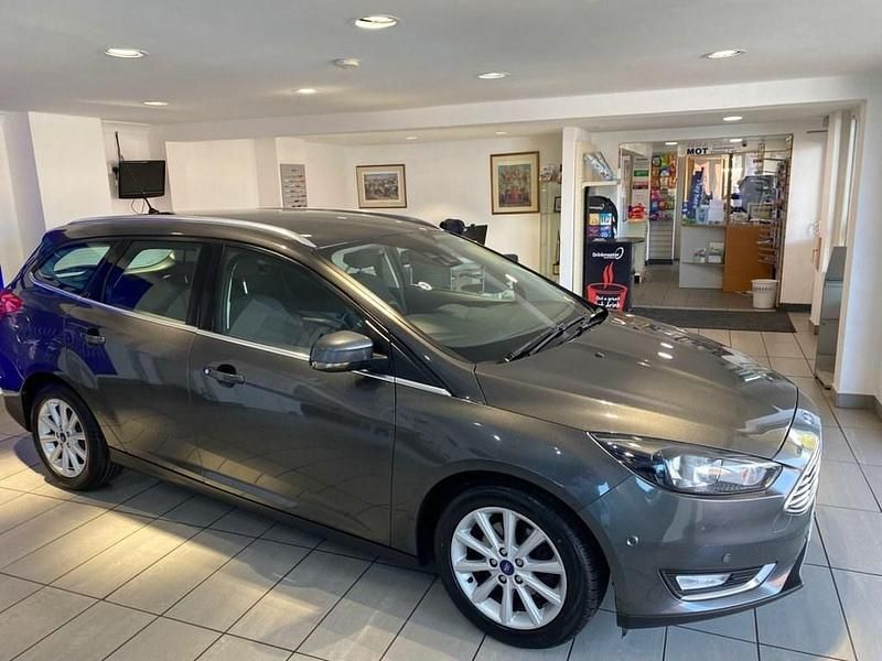 Used Ford Focus Titanium 2017 Grey Estate