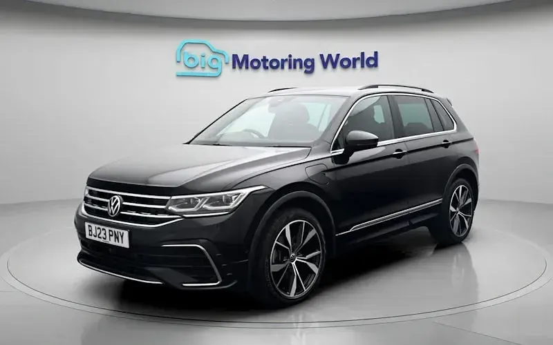 Used VW Tiguan R-line 245 HP (180 kW) 2023 Black SUV