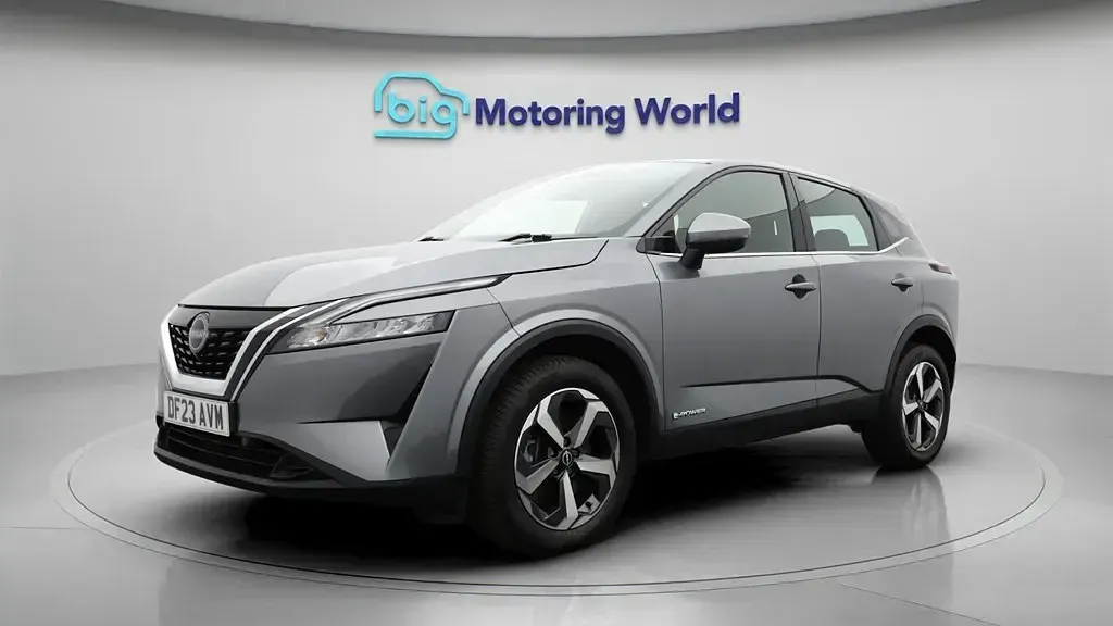 Second-hand Nissan Qashqai Acenta Premium 190 CP (139 kW) 2023 Gri SUV
