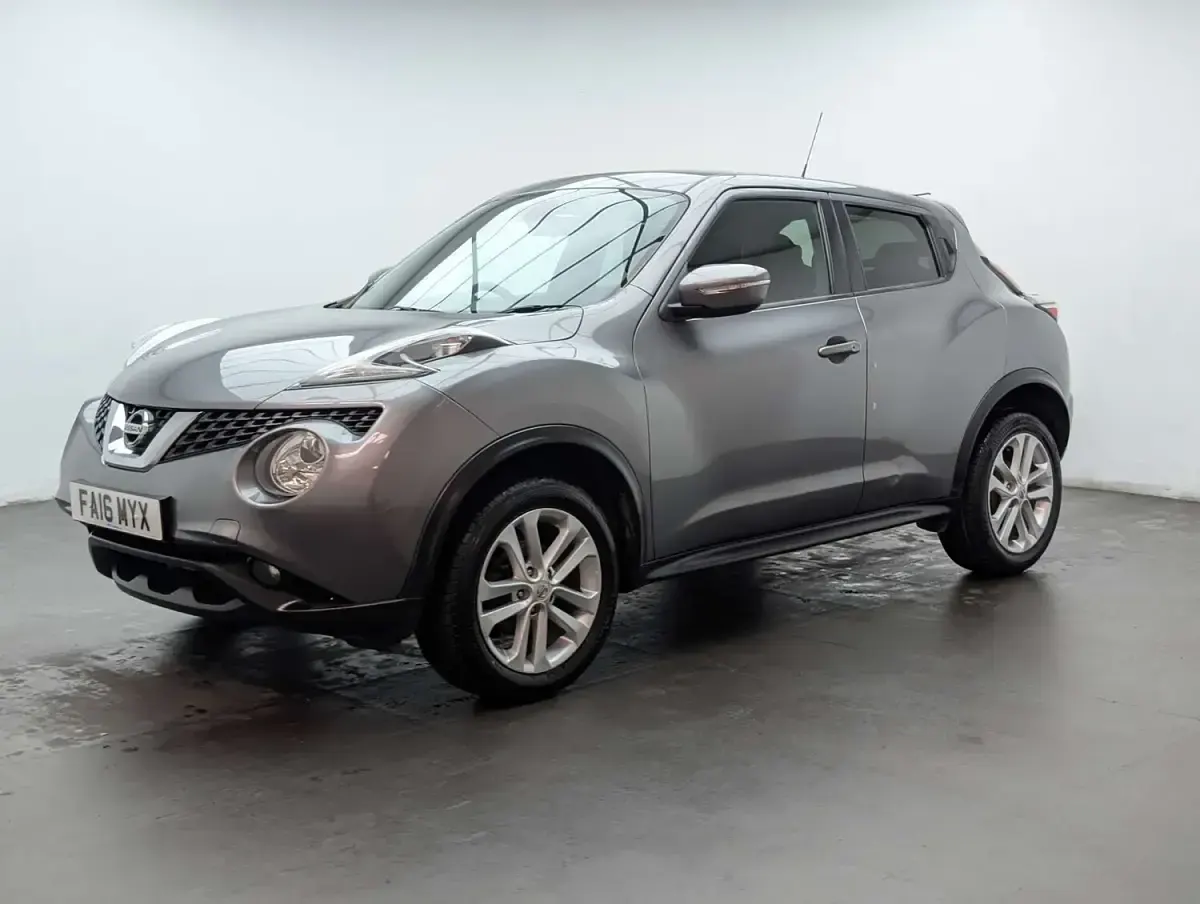 Used Nissan Juke N-Connecta 115 HP (84 kW) 2016 Grey SUV