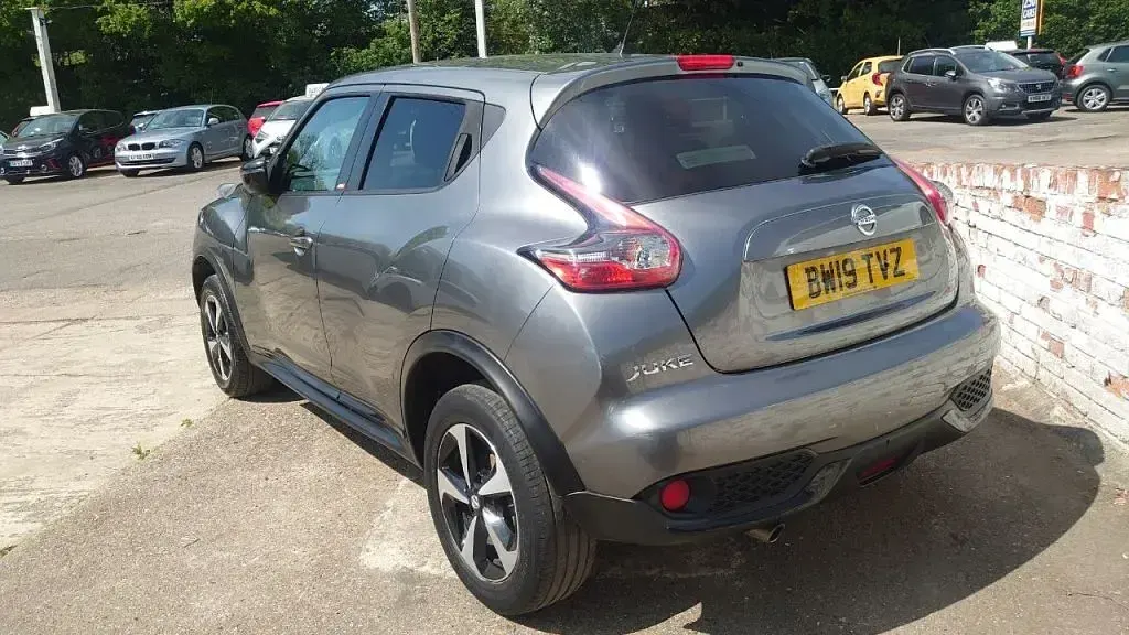Used Nissan Juke 112 HP (82 kW) 2019 Grey SUV