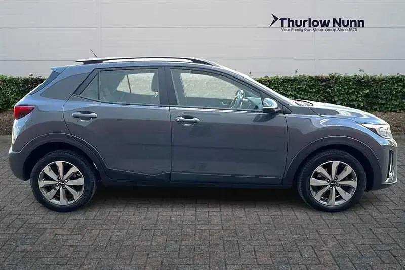 Used Kia Stonic 99 HP (72 kW) 2022 Grey SUV