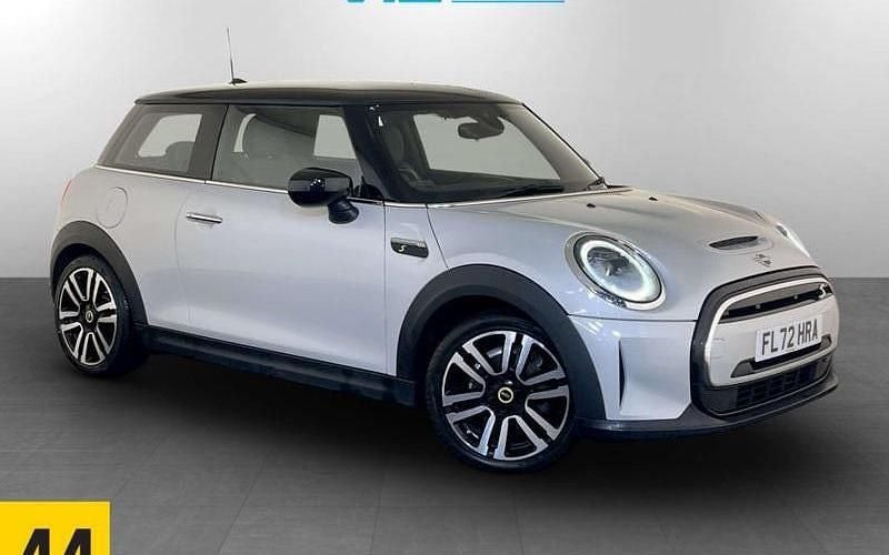 Used Mini Cooper Level 2 135 kW (184 HP) 2023 Hatchback