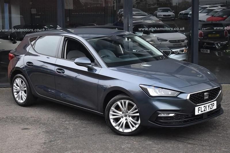Used Seat Leon SE Dynamic 110 HP (80 kW) 2021 Grey Hatchback