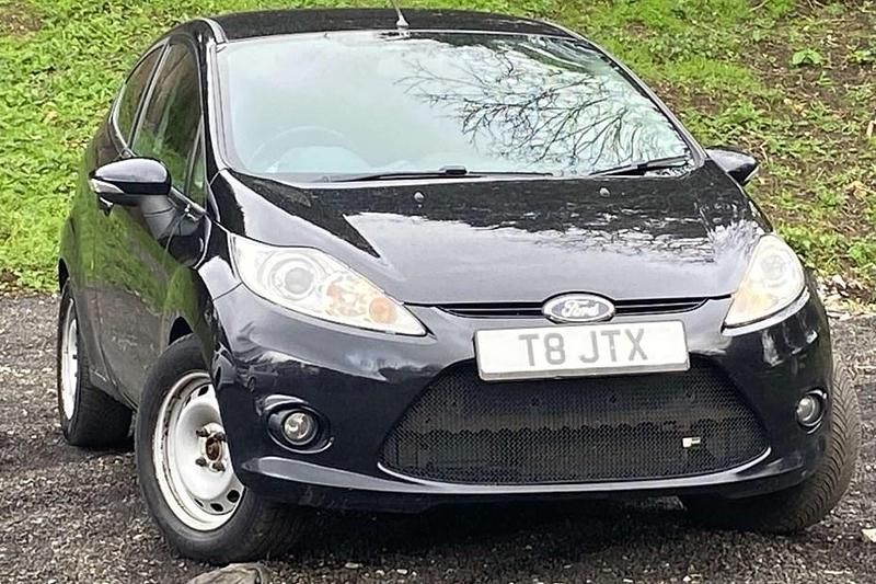 Used Ford Fiesta Zetec 82 HP (60 kW) 2011 Black Hatchback