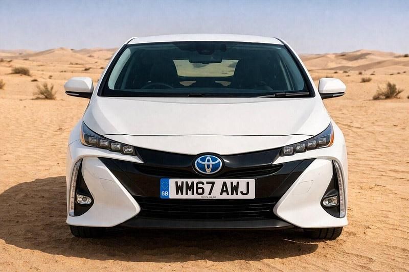 Used Toyota Prius Business Edition 2018 White Hatchback