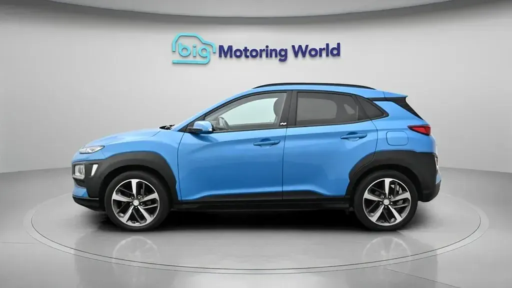 Second-hand Hyundai Kona 120 CP (88 kW) 2020 Albastru SUV