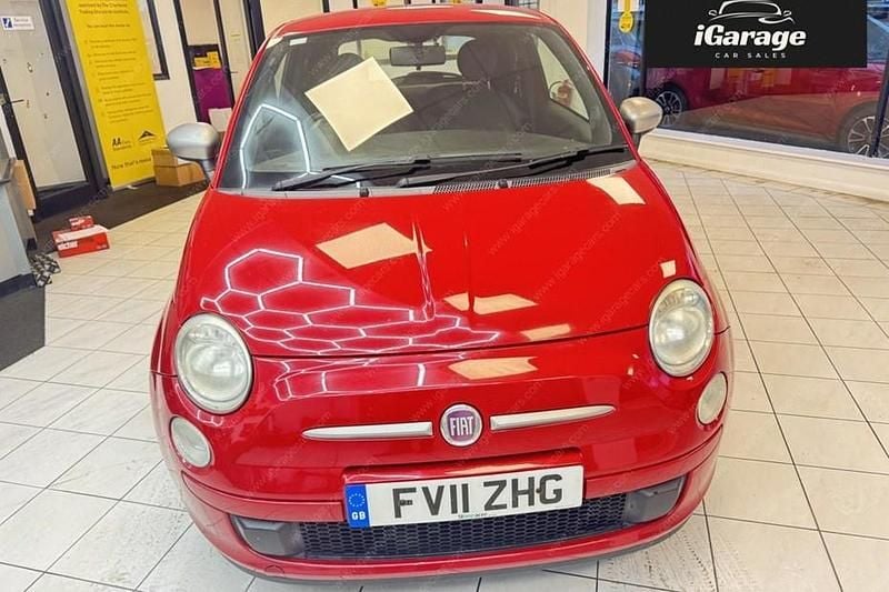Used Fiat 500 Lounge 85 HP (62 kW) 2011 Red Hatchback