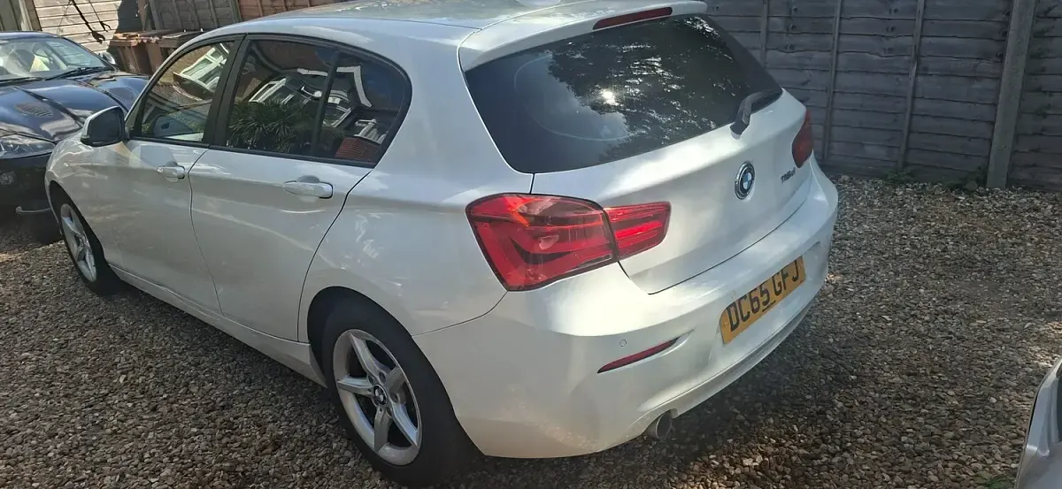 Used BMW 116 Efficient Dynamics 116 HP (85 kW) 2015 White Hatchback
