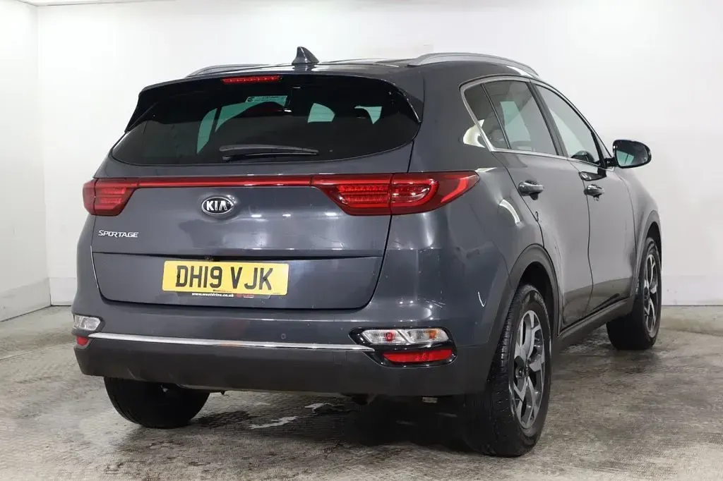 Used Kia Sportage 130 HP (95 kW) 2019 Grey SUV