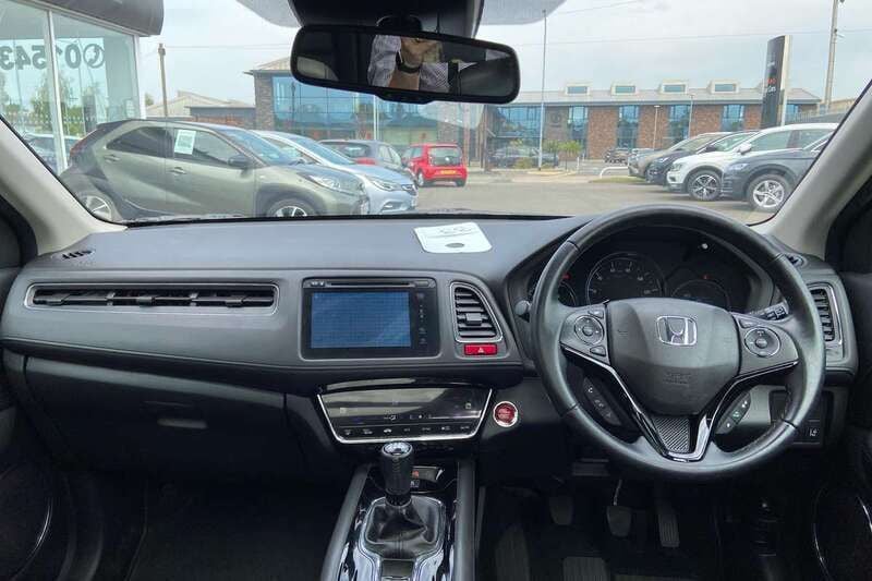Image 3/4
