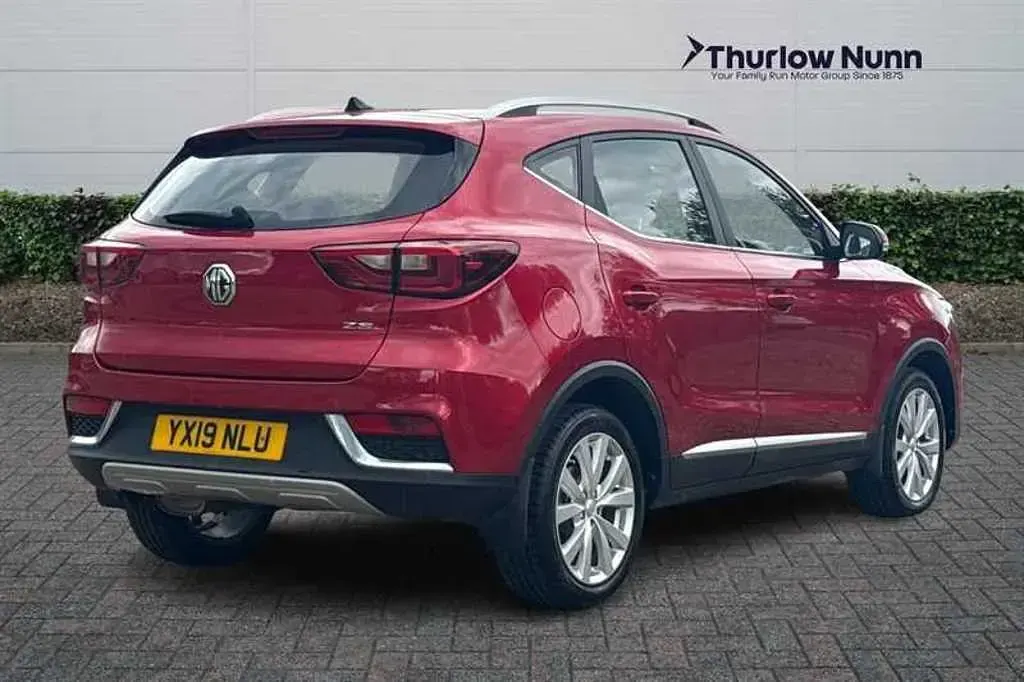 Used MG ZS Excite 106 HP (77 kW) 2019 Red SUV