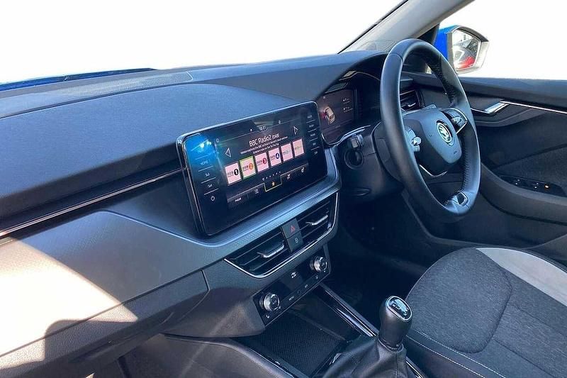 Used Skoda 110 R SE L Executive 81 HP (59 kW) 2023 Energy blue Estate