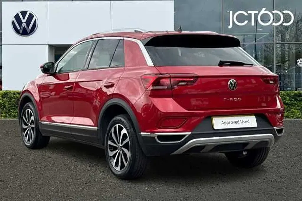 Used VW T-Roc Style 150 HP (110 kW) 2022 Red SUV
