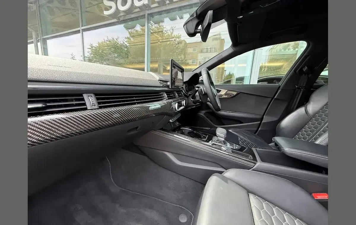 Used Audi RS4 Design 444 HP (326 kW) 2023 Black Estate