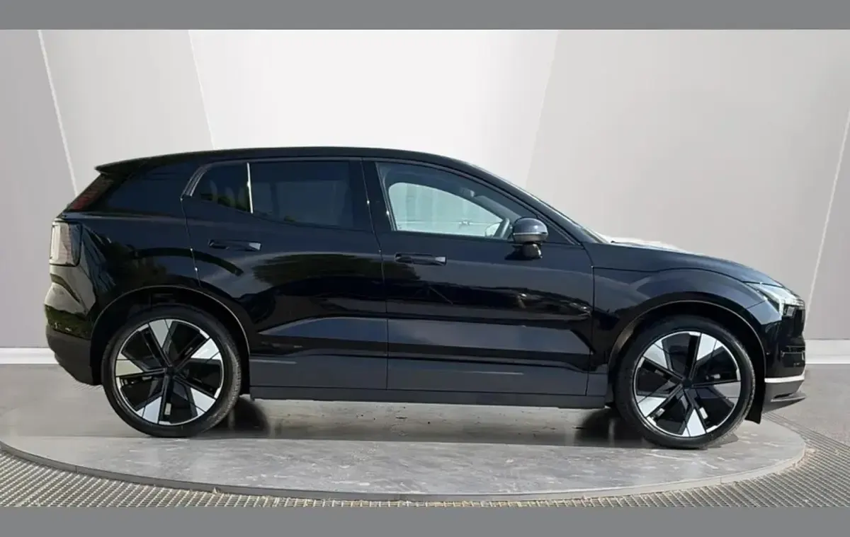 Used Volvo EX30 Ultra 196 kW (267 HP) 2025 Black SUV