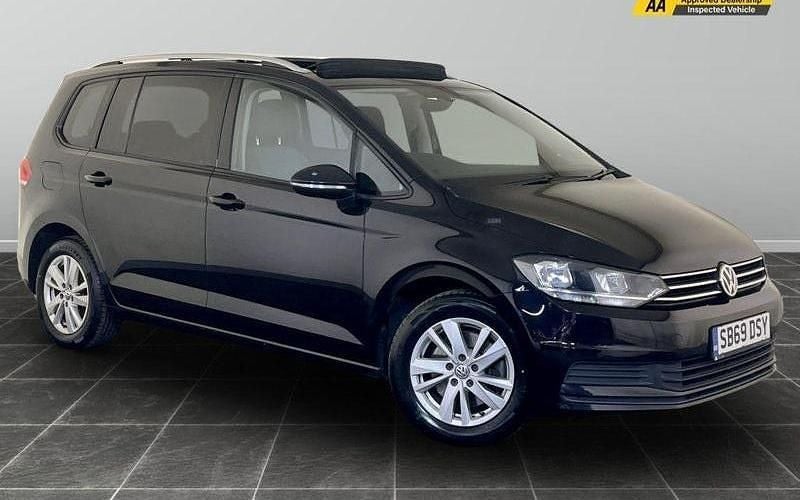 Used 2025 VW Touran Family MPV | £10,995 - Image 1/2